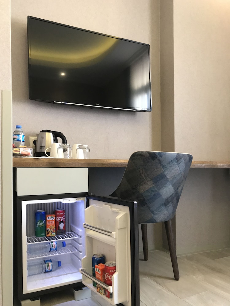 Galatahan Hotel 11