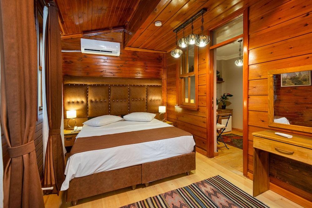 Wonder Wood Hotel 11
