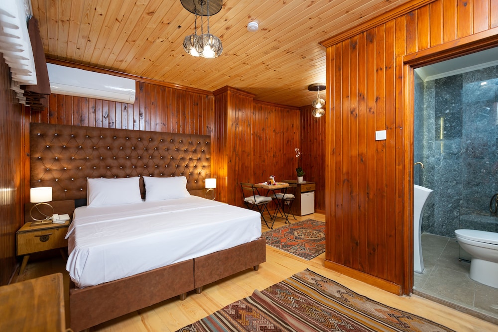 Wonder Wood Hotel 18