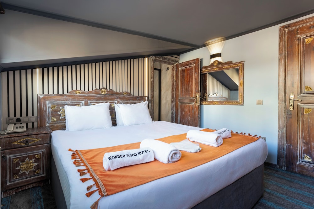 Wonder Wood Hotel 24