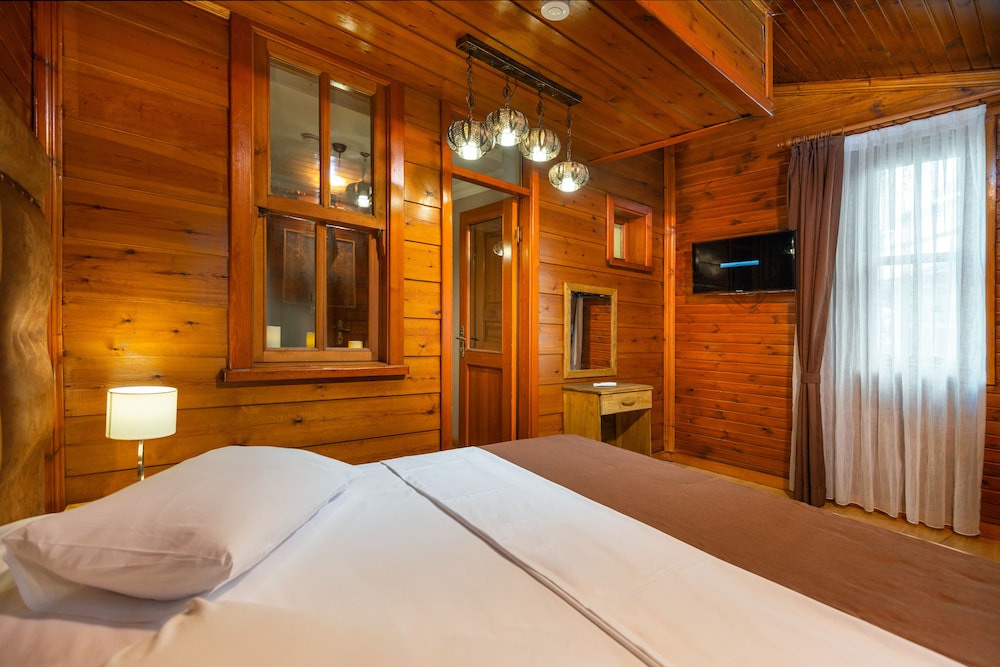 Wonder Wood Hotel 12