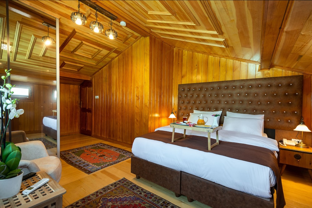 Wonder Wood Hotel 4