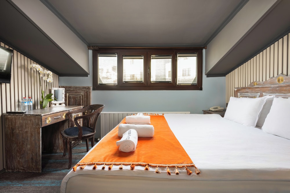 Wonder Wood Hotel 23