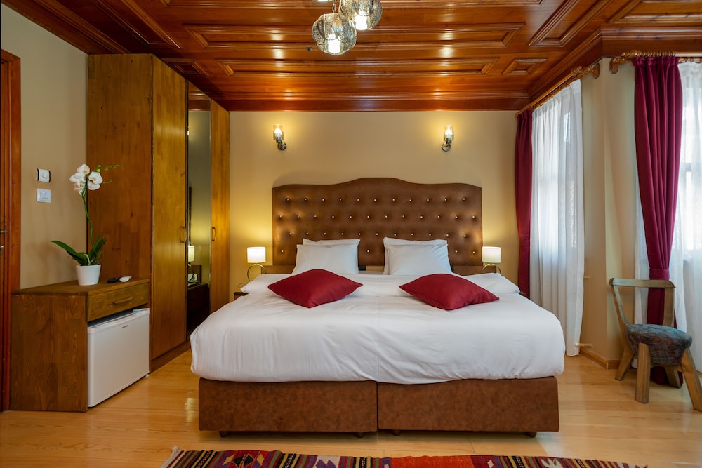 Wonder Wood Hotel 7