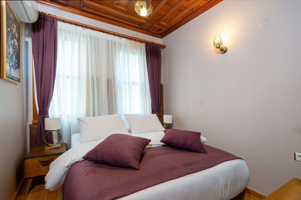 Wonder Wood Hotel 15