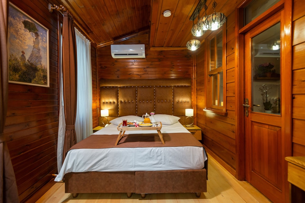 Wonder Wood Hotel 14