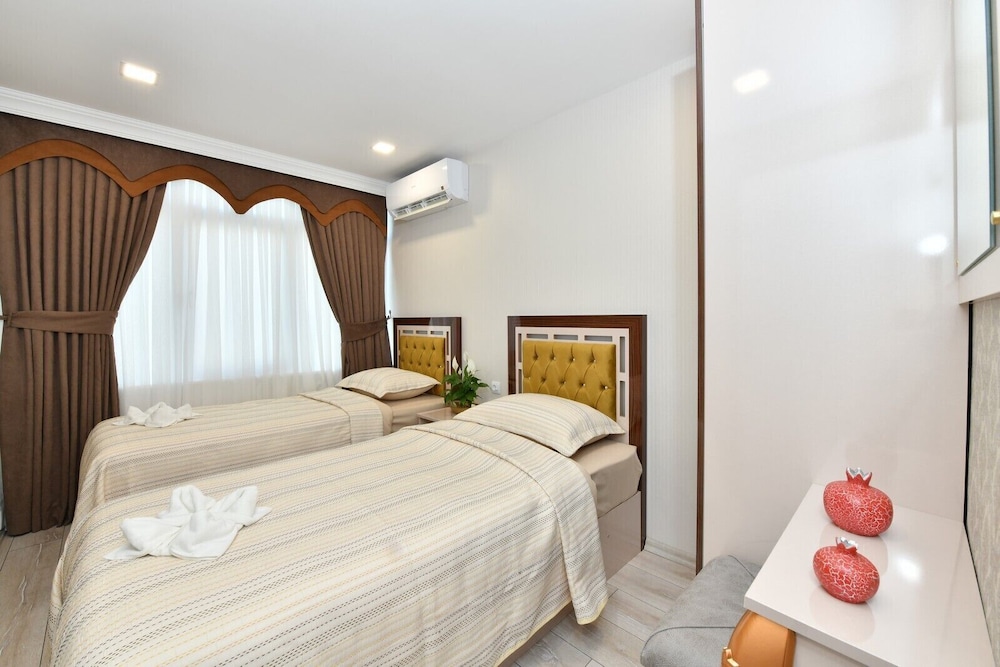 Sea Moon Hotel 20