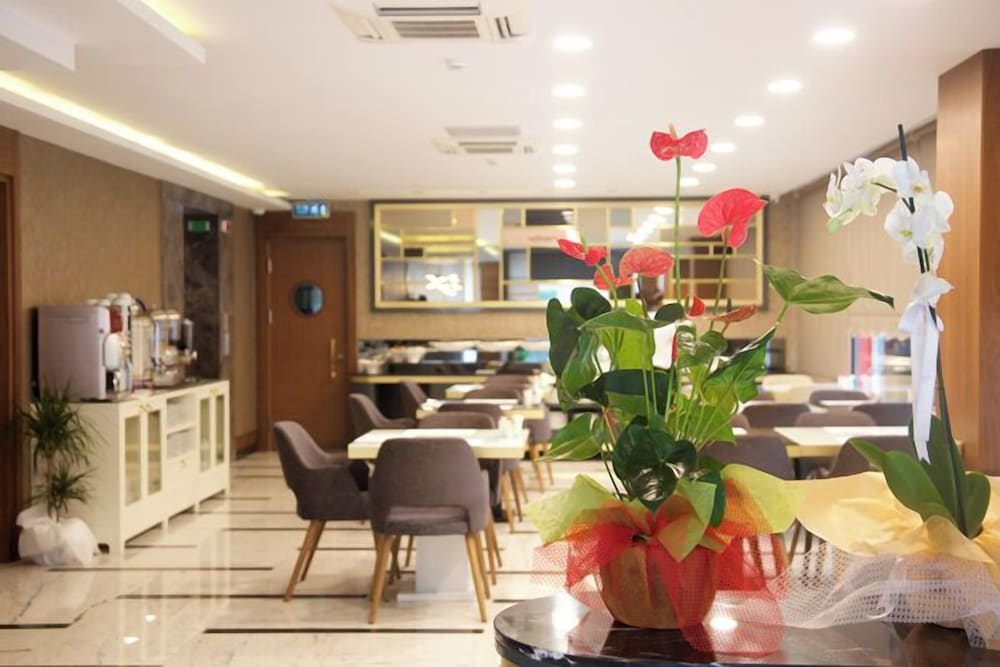 The Tango Hotel Taksim 20