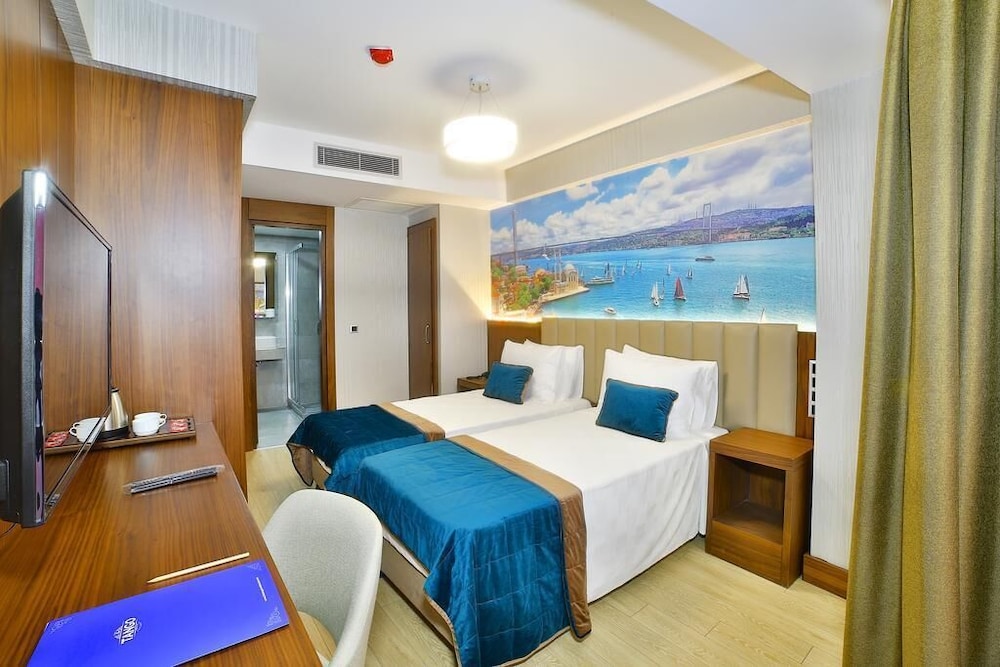The Tango Hotel Taksim 9