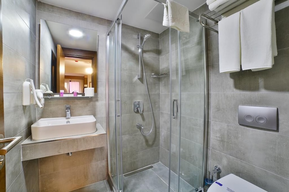 The Tango Hotel Taksim 22