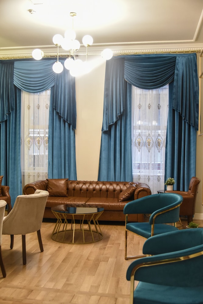 Luxir Hotel 7