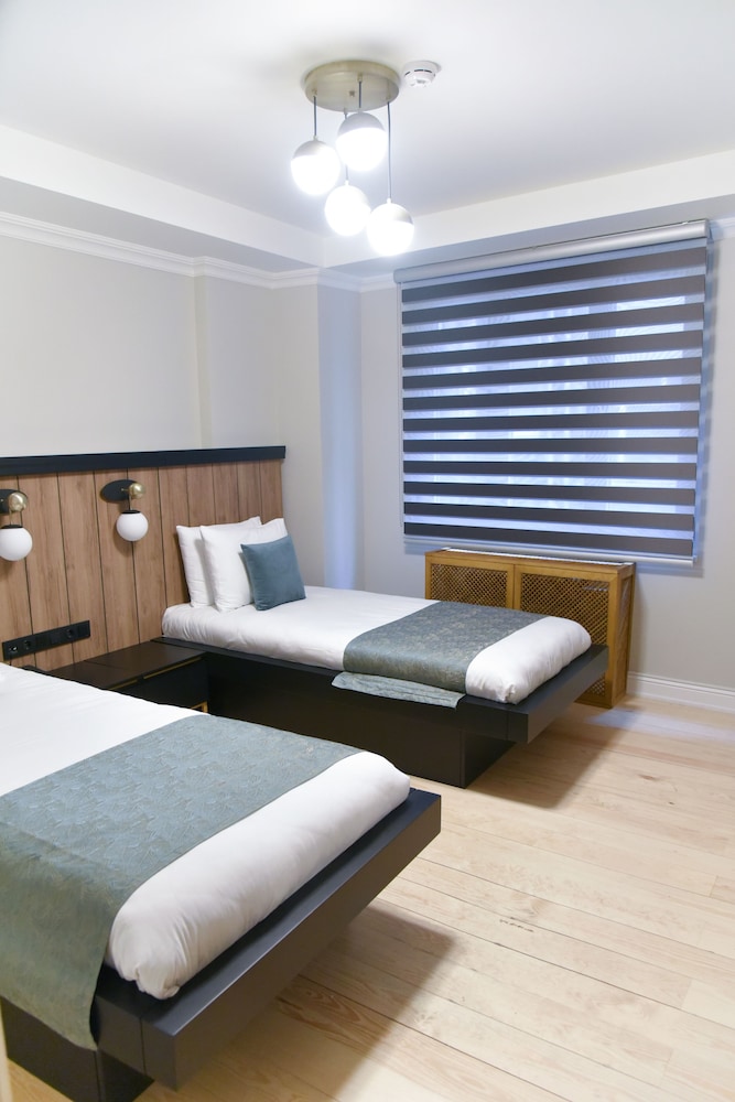 Luxir Hotel 14