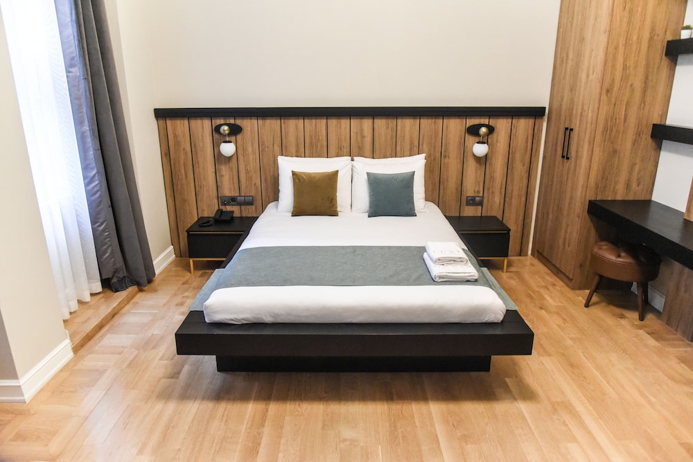 Luxir Hotel 11