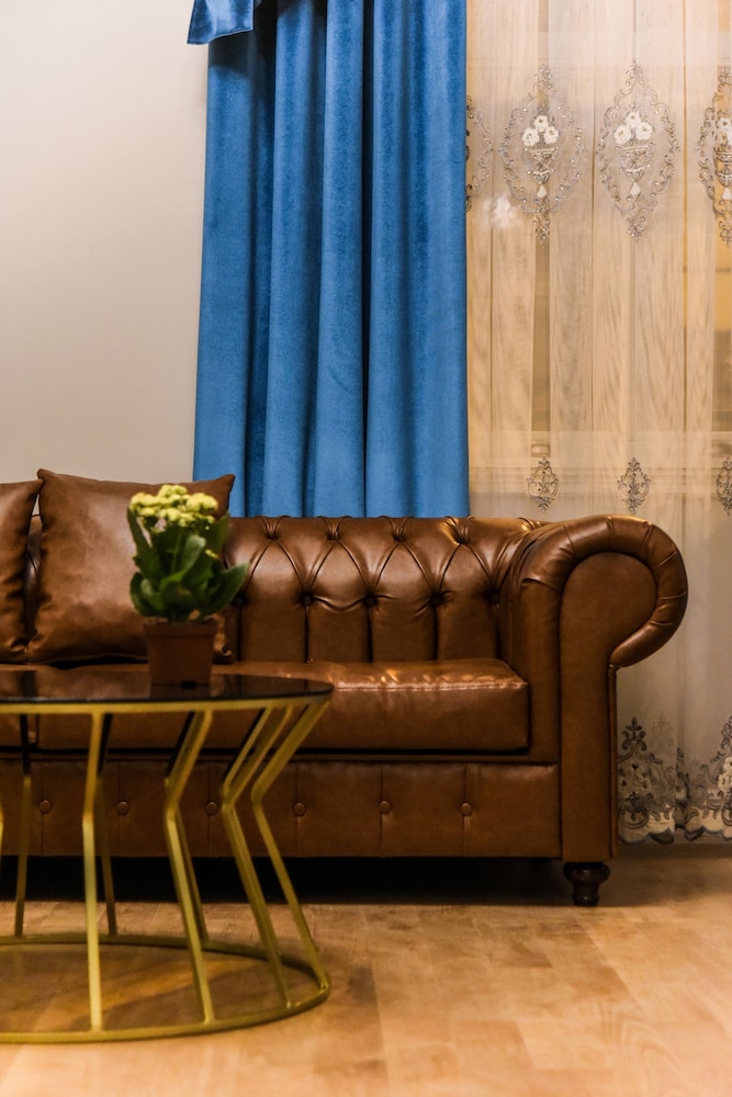 Luxir Hotel 6