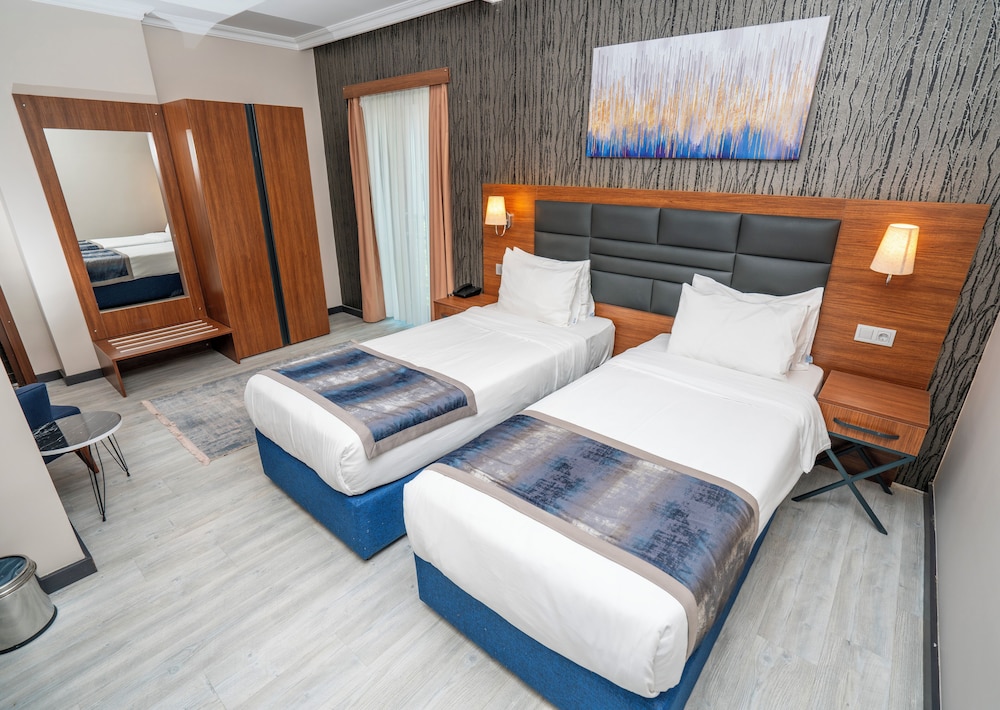 The Bostanci Hotel 20