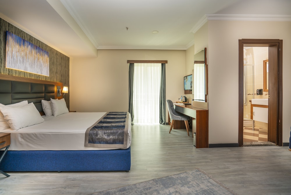 The Bostanci Hotel 16