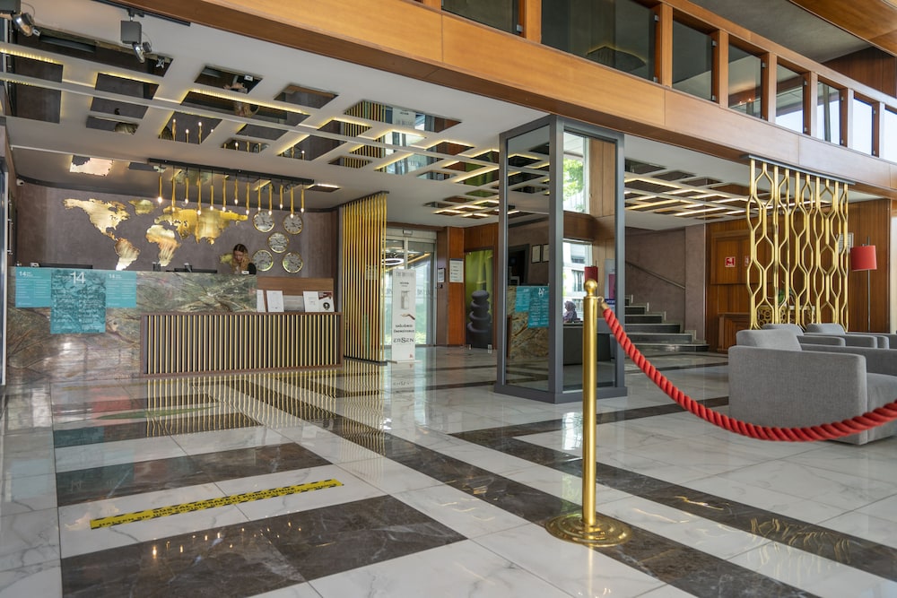 The Bostanci Hotel 2