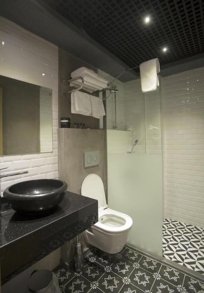 Redstone Hotel 22