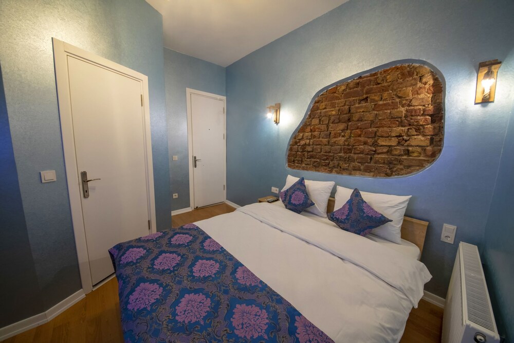Royal Taksim Suites 15