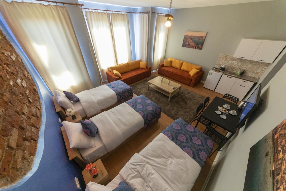 Royal Taksim Suites 9