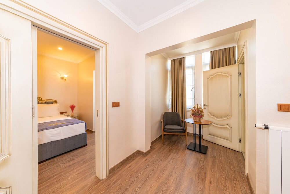 Czn Burak Hotel 13