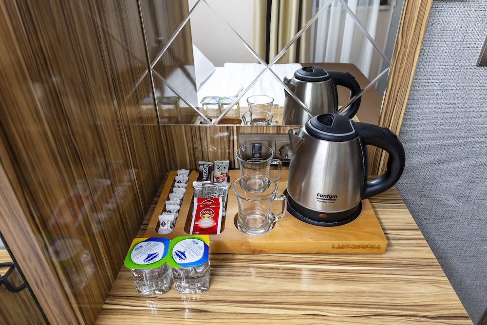 Dem Istanbul Airport Hotel 16