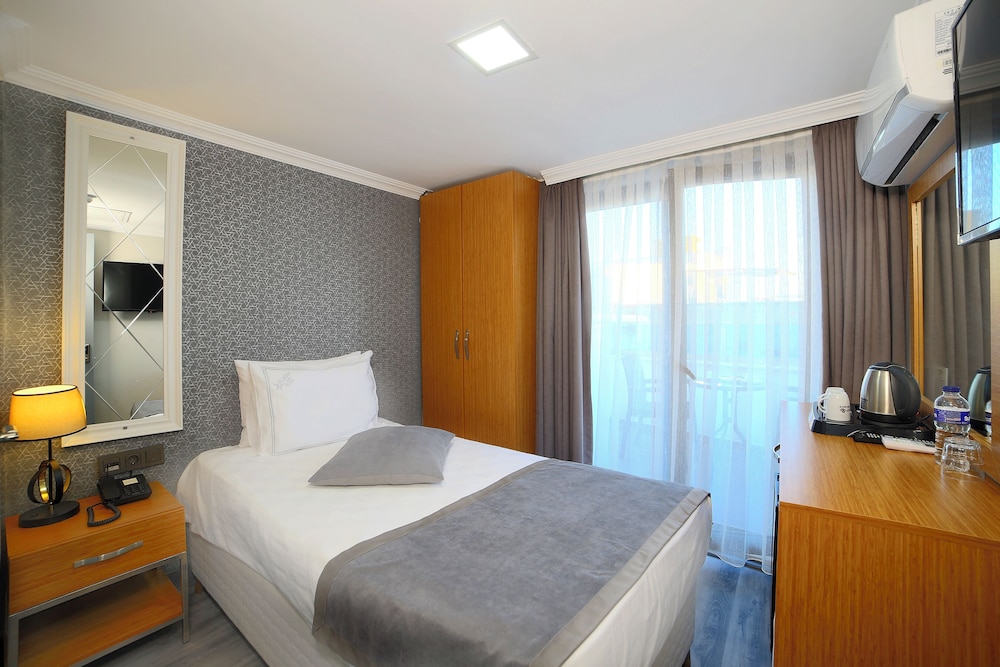 Almina Inn Hotel 19