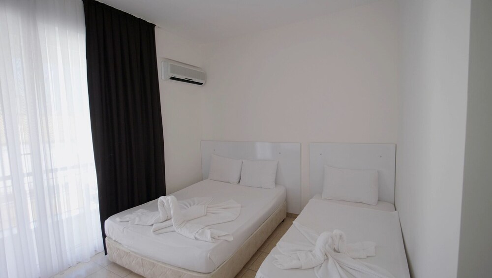 Moonbow Beach Hotel 1