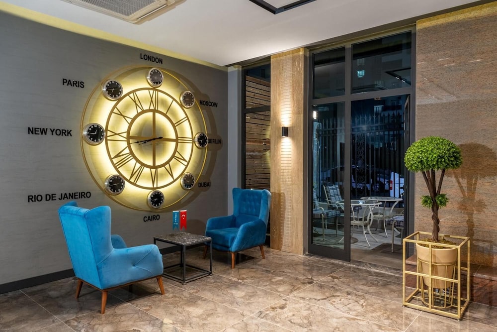 Anelli Hotel 8