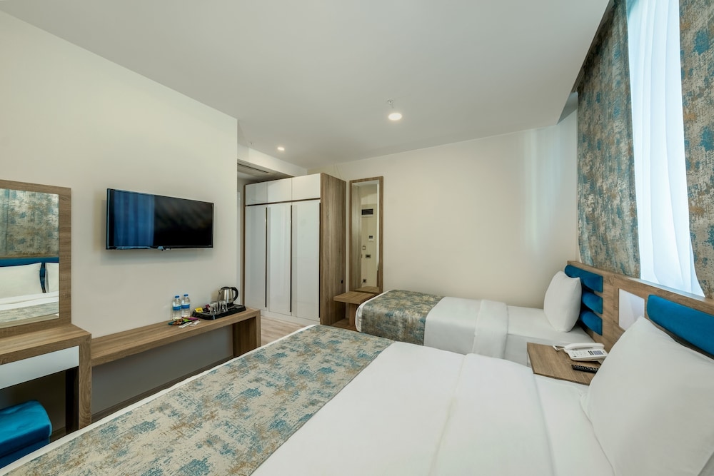 Anelli Hotel 13