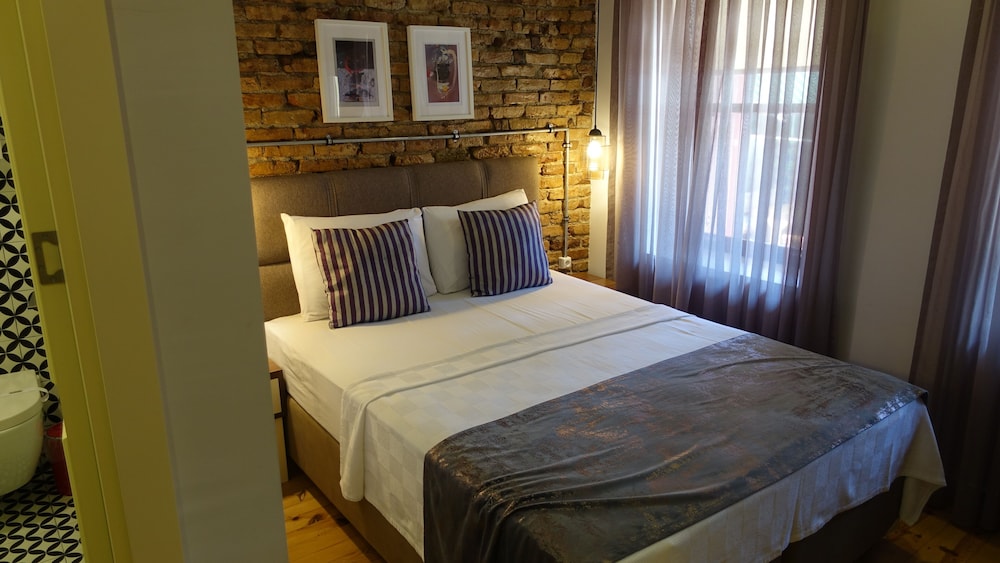 Mono Hotel 4