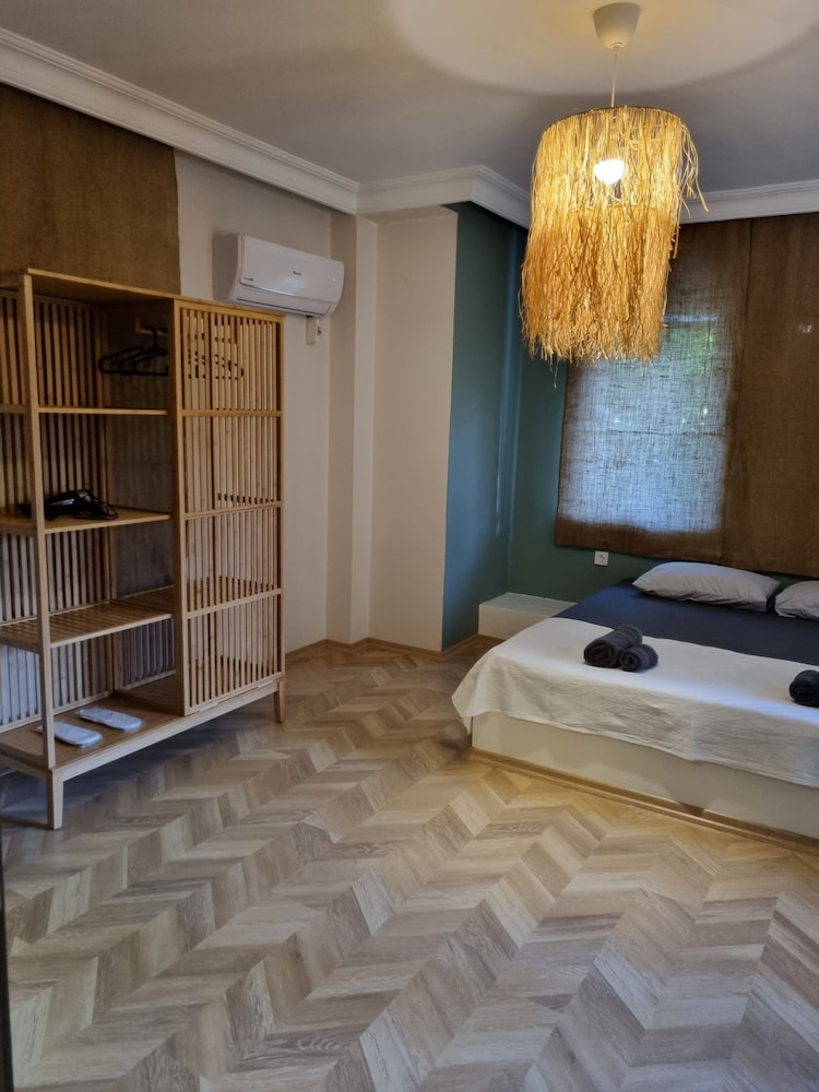 El Mundo Suites 16