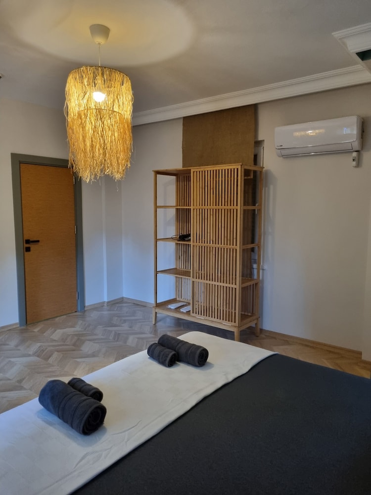 El Mundo Suites 18