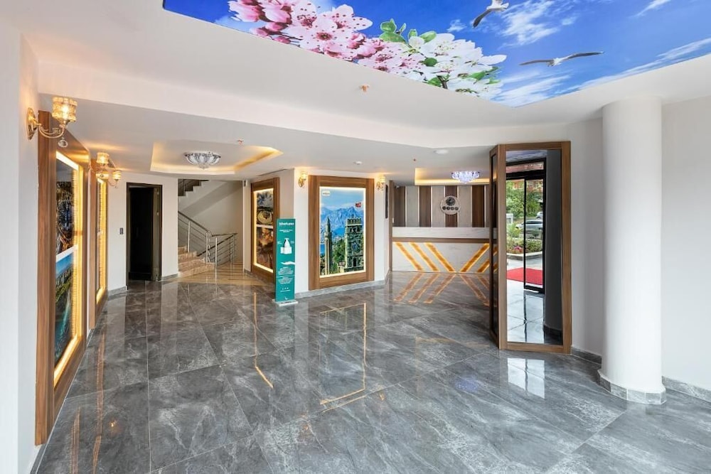 Citrus Luna Suit Hotel 2