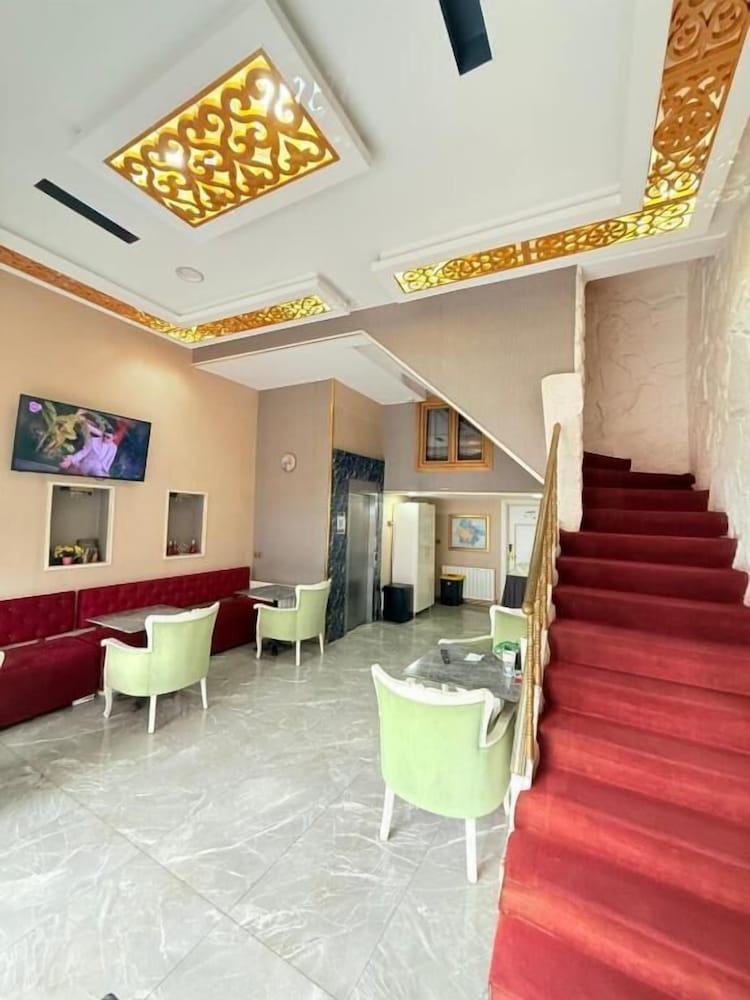 Rhythm Hotel 6
