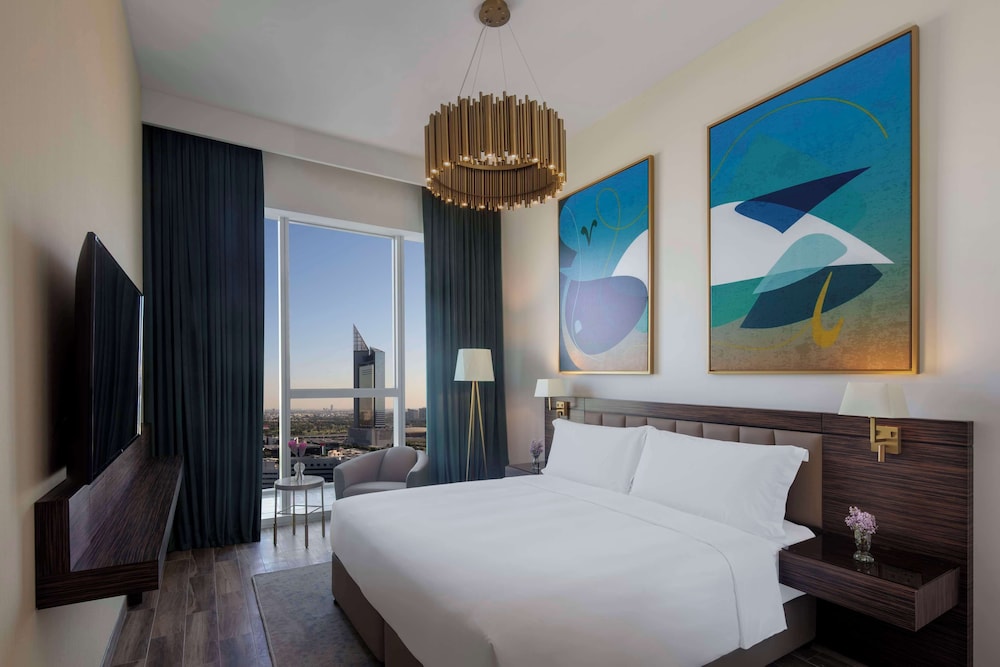 Avani + Palm View Dubai Hotel & Suites 12