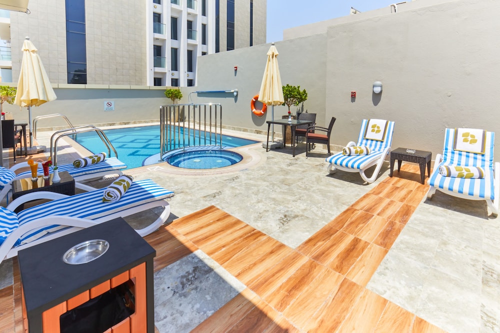 Rose Plaza Hotel 21