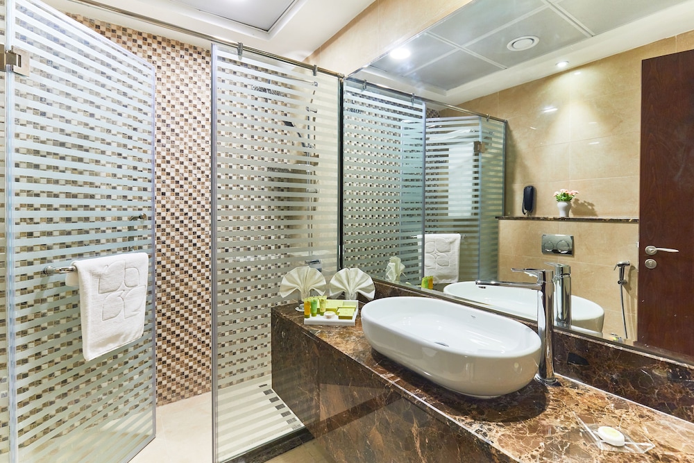 Rose Plaza Hotel 13
