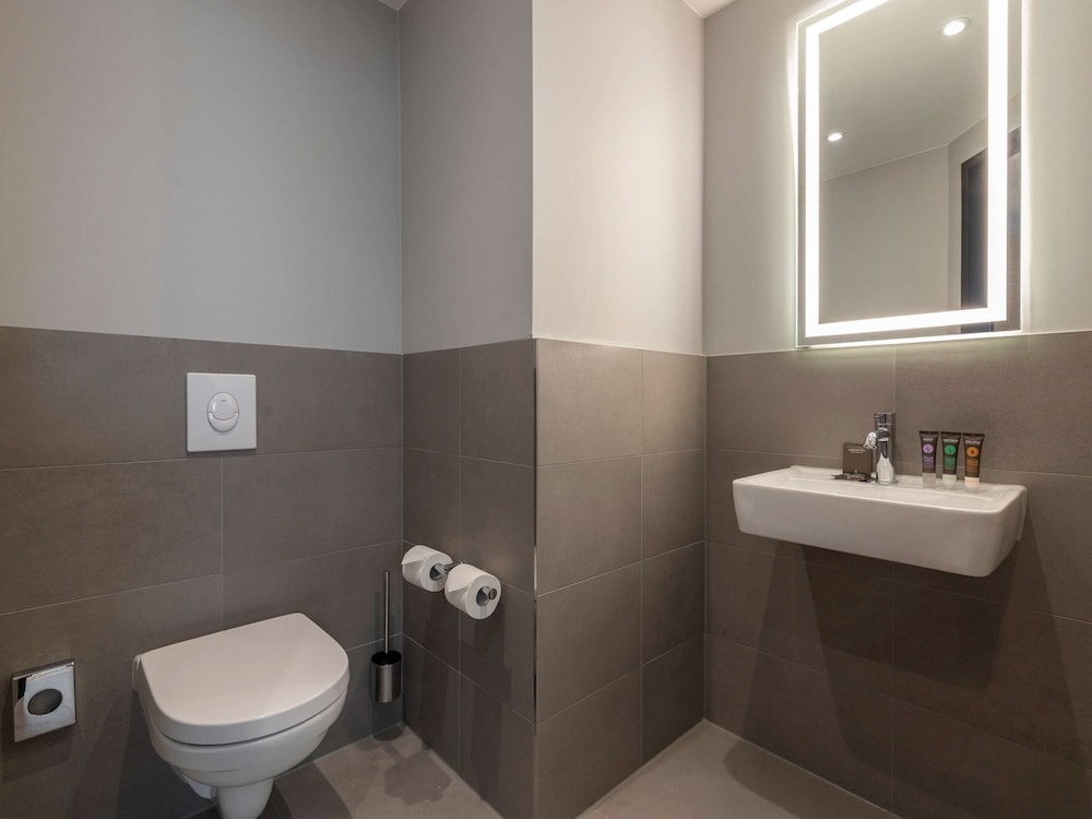 Novotel Düsseldorf Airport 17