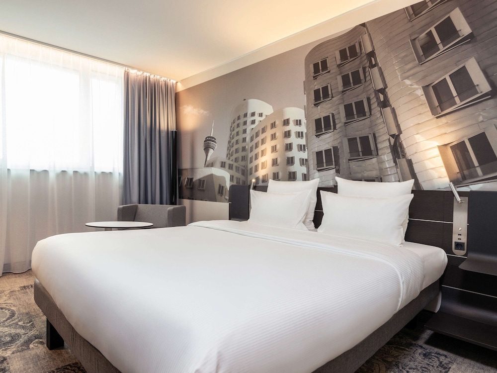 Novotel Düsseldorf Airport 8