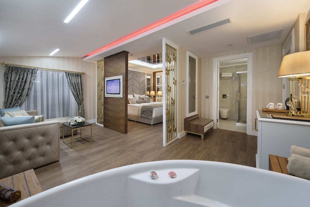 Elysium Green Suites 14