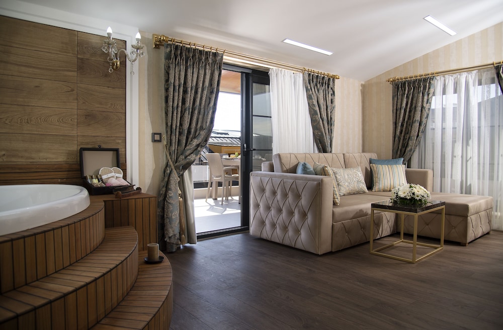 Elysium Green Suites 16