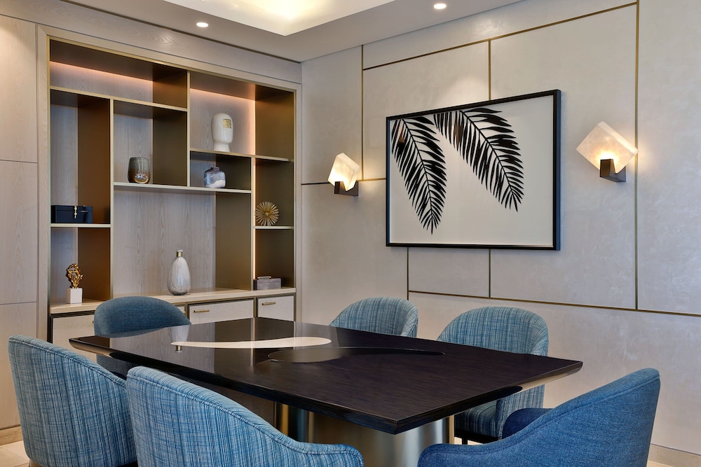 The St. Regis Dubai, The Palm 5