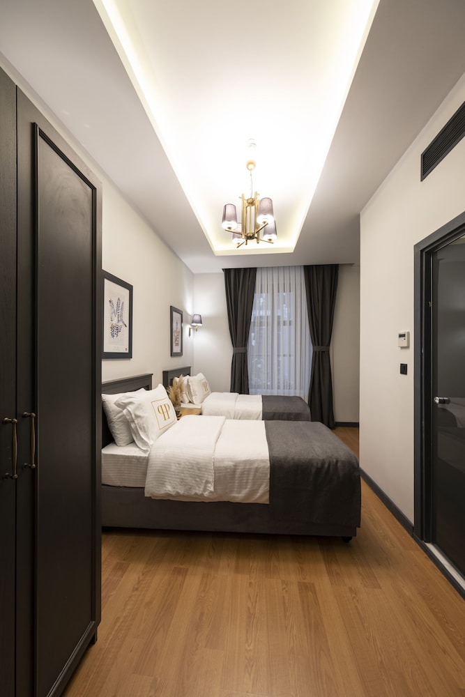 Ferman Port Hotel 21