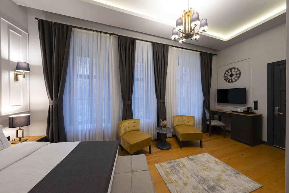 Ferman Port Hotel 24
