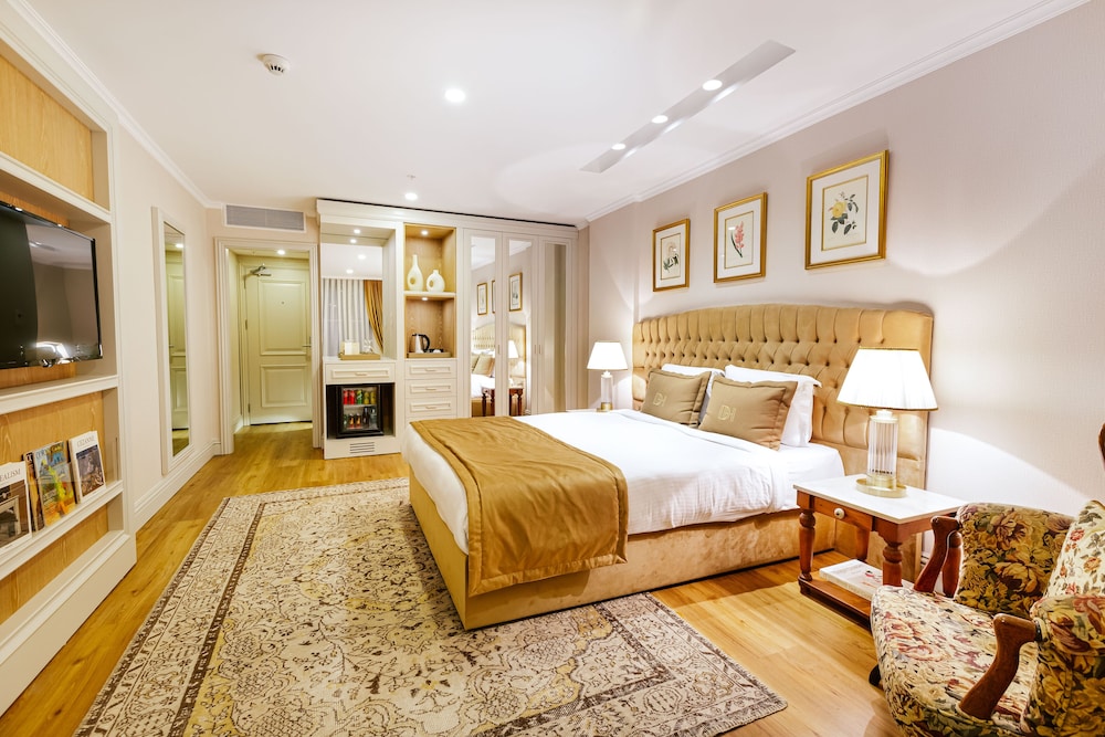 Delita City Hotel 12
