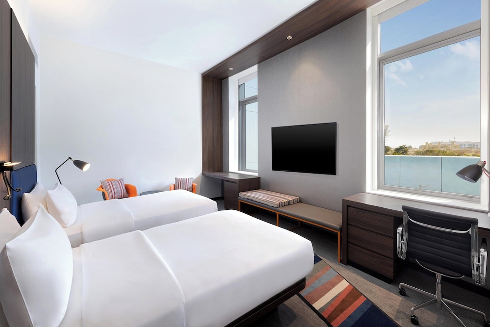 Aloft Al Mina, Dubai 17