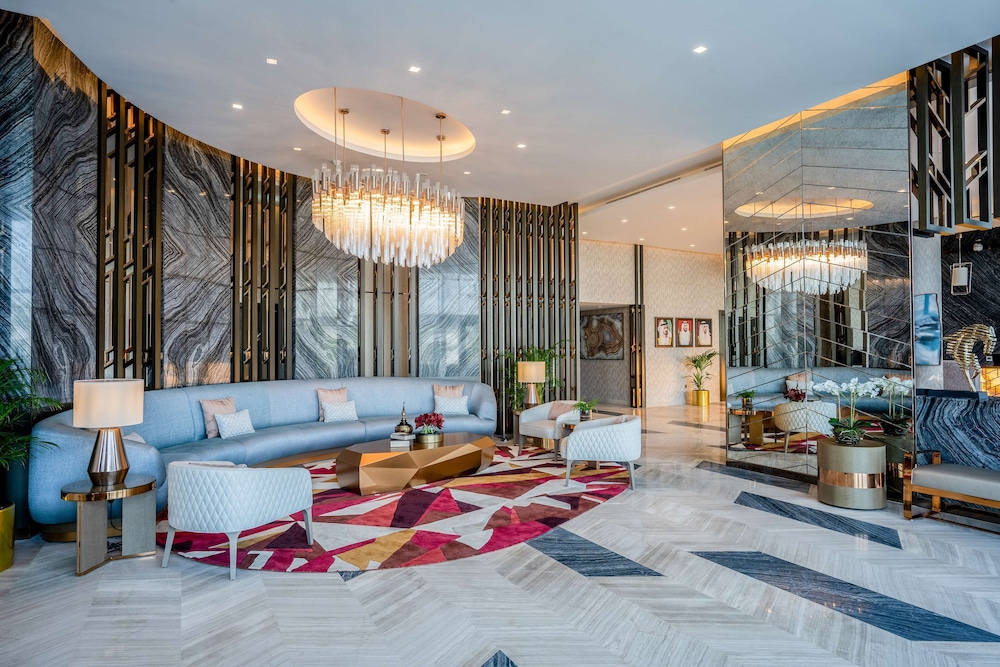 Radisson Hotel Dubai DAMAC Hills 4