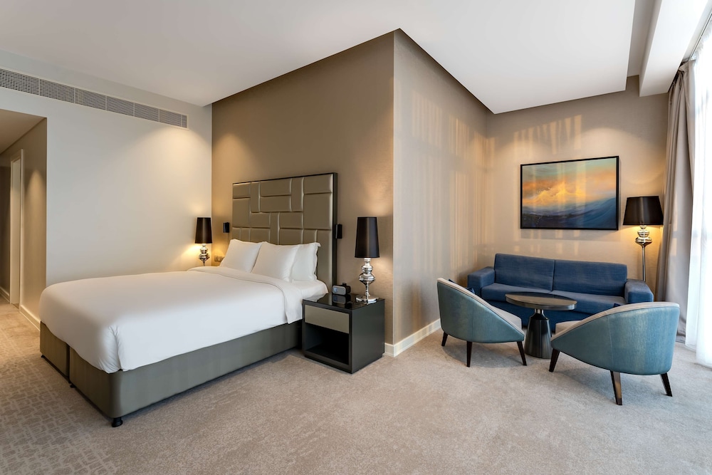 Radisson Hotel Dubai DAMAC Hills 19
