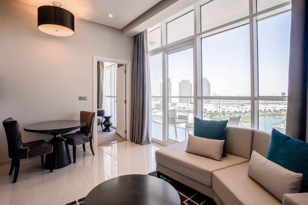 Radisson Hotel Dubai DAMAC Hills 12